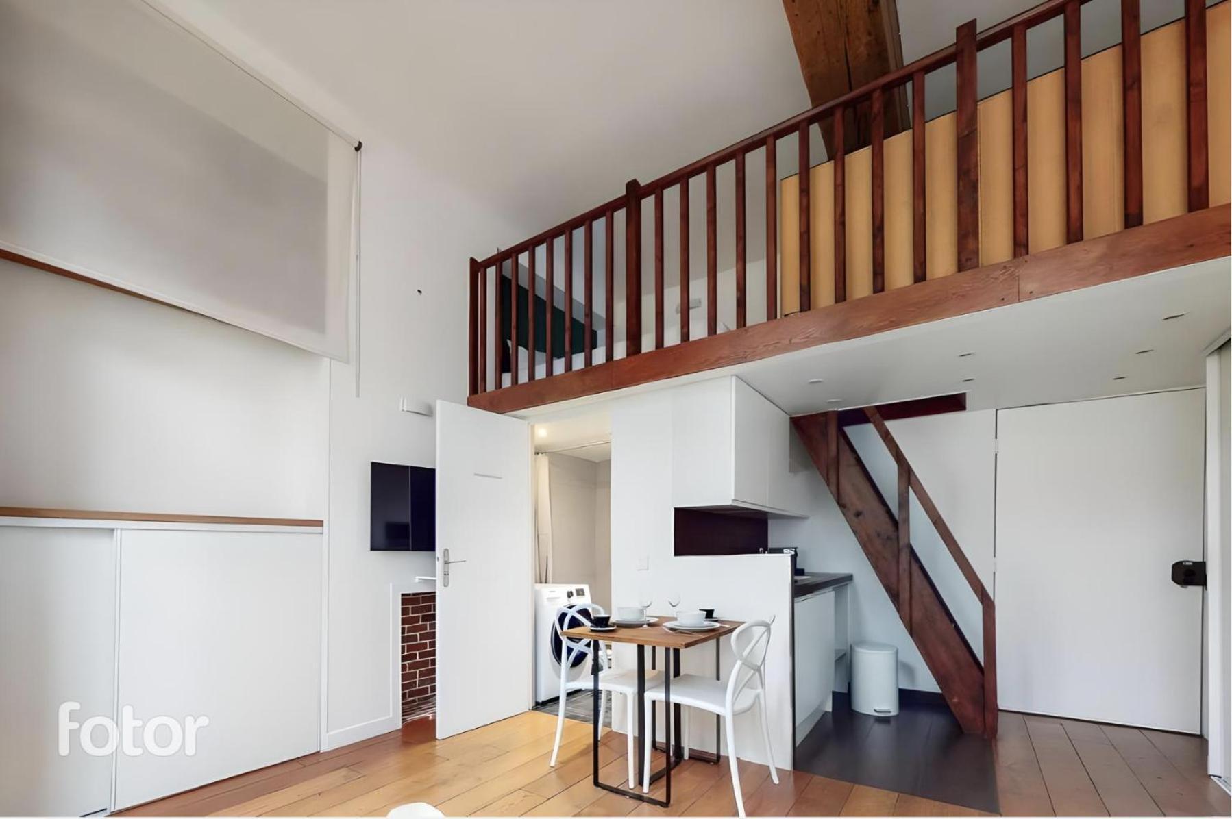 Appartement Chez Gustave: Clim Calm,saint Paul Marais, 2guests *