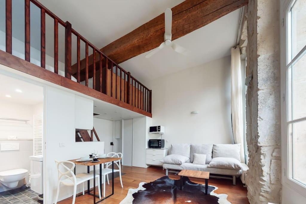 Chez Gustave: Clim Calm,saint Paul Marais, 2guests Parijs